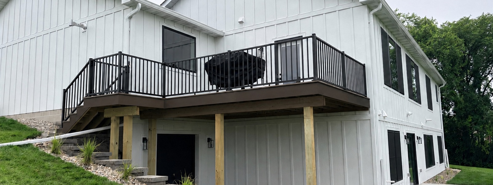 St. Cloud Custom Deck & LP SmartSide Siding Installation