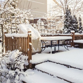 How to Make Sure Your Wood Deck Will Survive the Winter