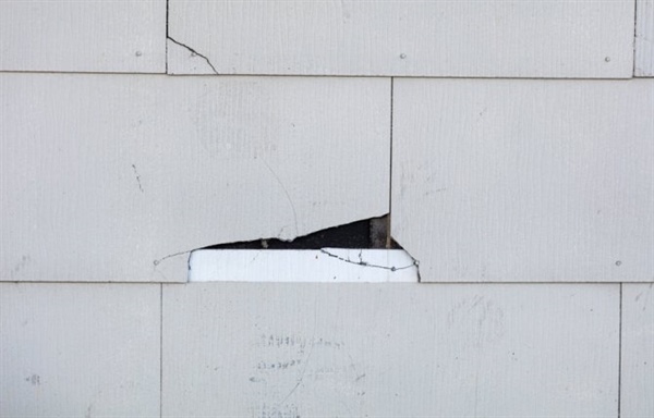 What to Do After Your Siding Has Been Damaged in a Winter Storm