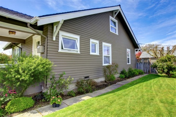 Three Top Types of Siding for Homeowners Looking to Sell