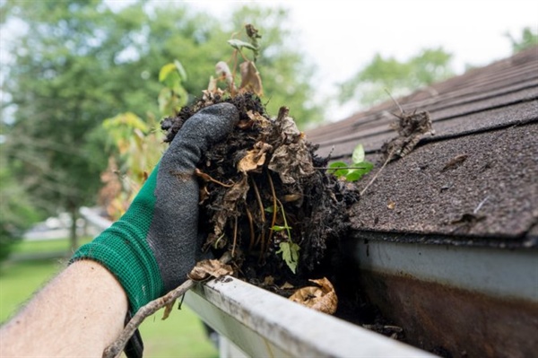 Proper Winterization Techniques for Siding, Gutters, & Roofing