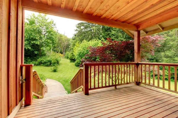 How to Find the Best Decking Contractor