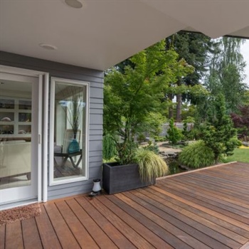 Should You Repair or Replace an Old Wooden Deck?