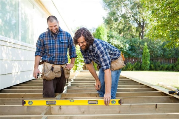 3 Big Reasons to Add a Deck to Your Home