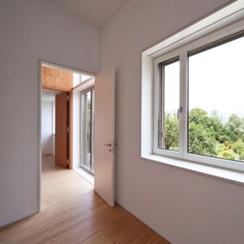 Wood vs. Vinyl Windows: Which Window Type Is Best?